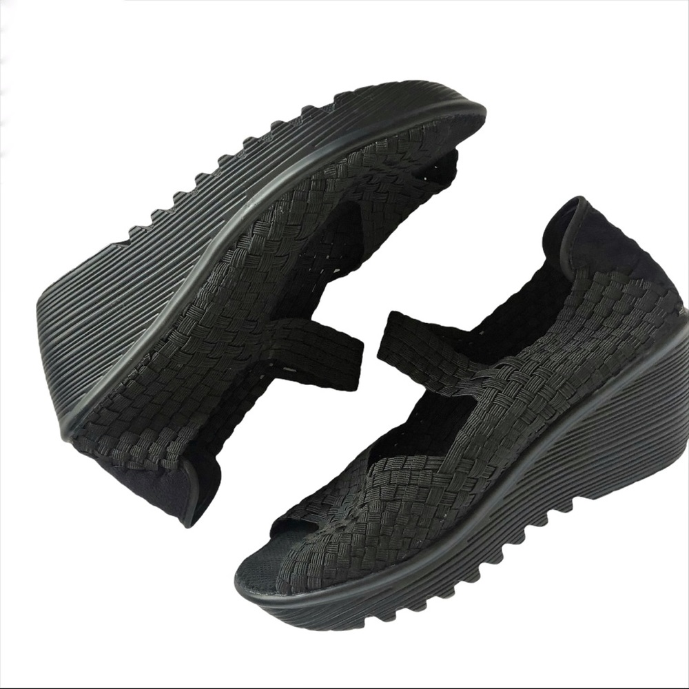 BERNIE MEV Black Wedge Sandal